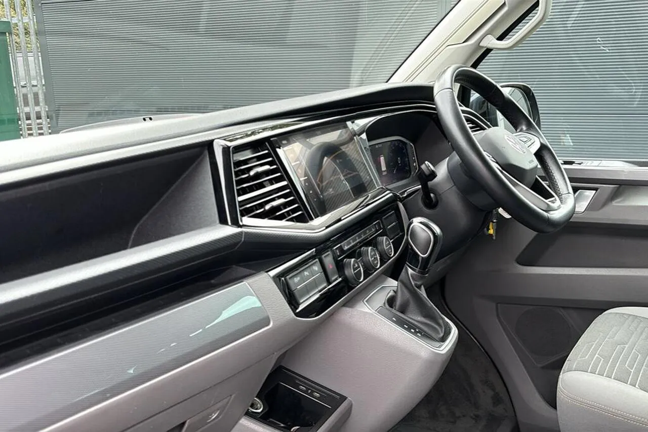 Volkswagen California 2021 photo 2