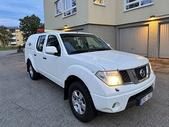 Nissan Navara 2008 photo 2