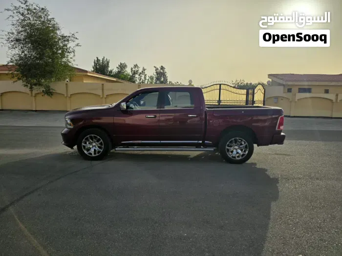 Dodge Ram 1500 Limited Crew Cab 2017 photo 4