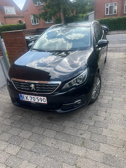 Peugeot 308 2018 photo 2