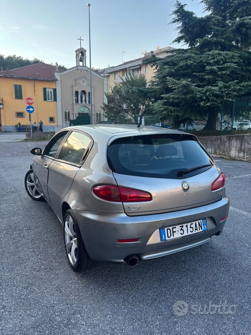 Alfa Romeo 147 2007 photo 4