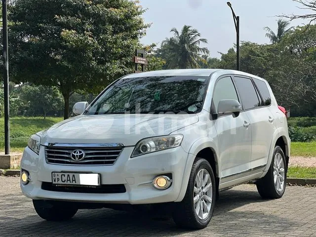Toyota Vanguard 2013 photo 3