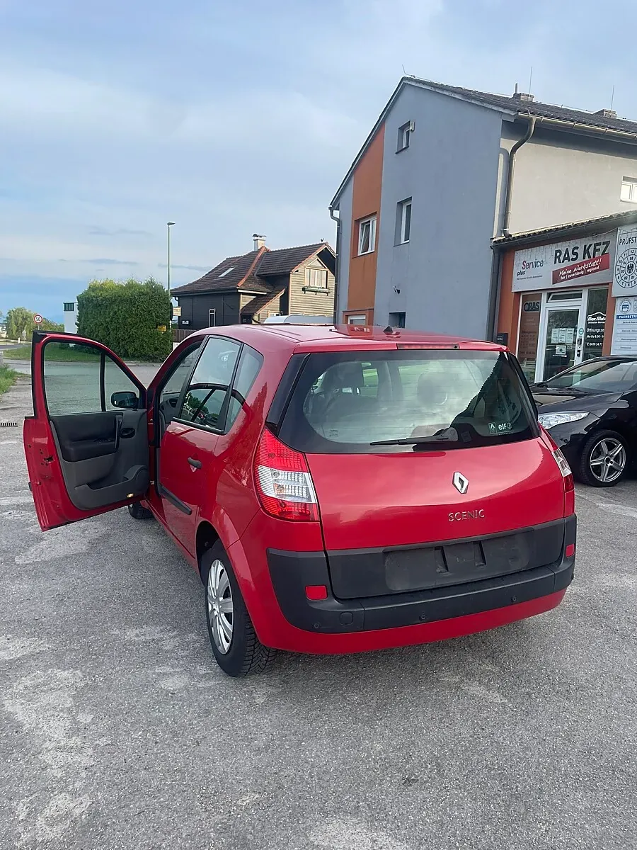 Renault Scenic 2006 photo 2