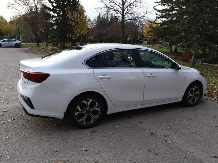 Kia Forte 2020 photo 3