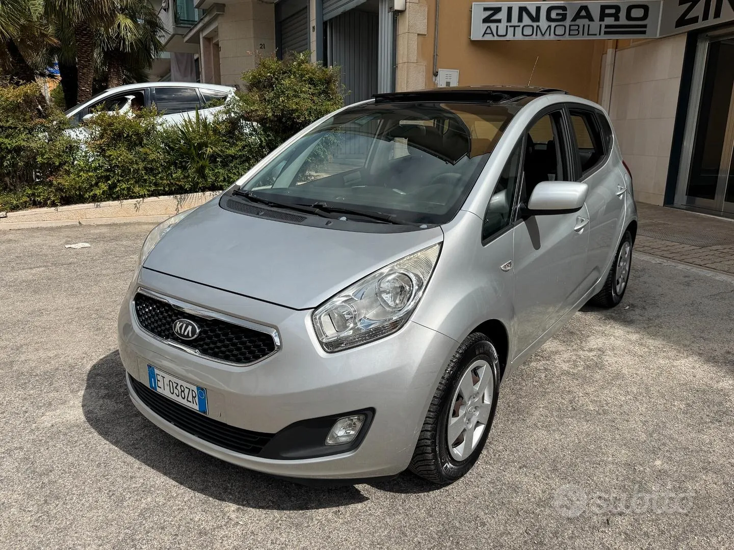 Kia Venga 2014 photo 3