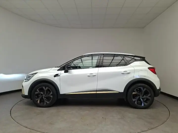 Renault Captur 2023 photo 4