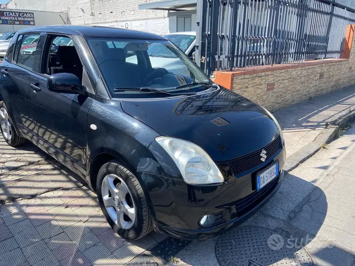 Suzuki Swift 2006 photo 3
