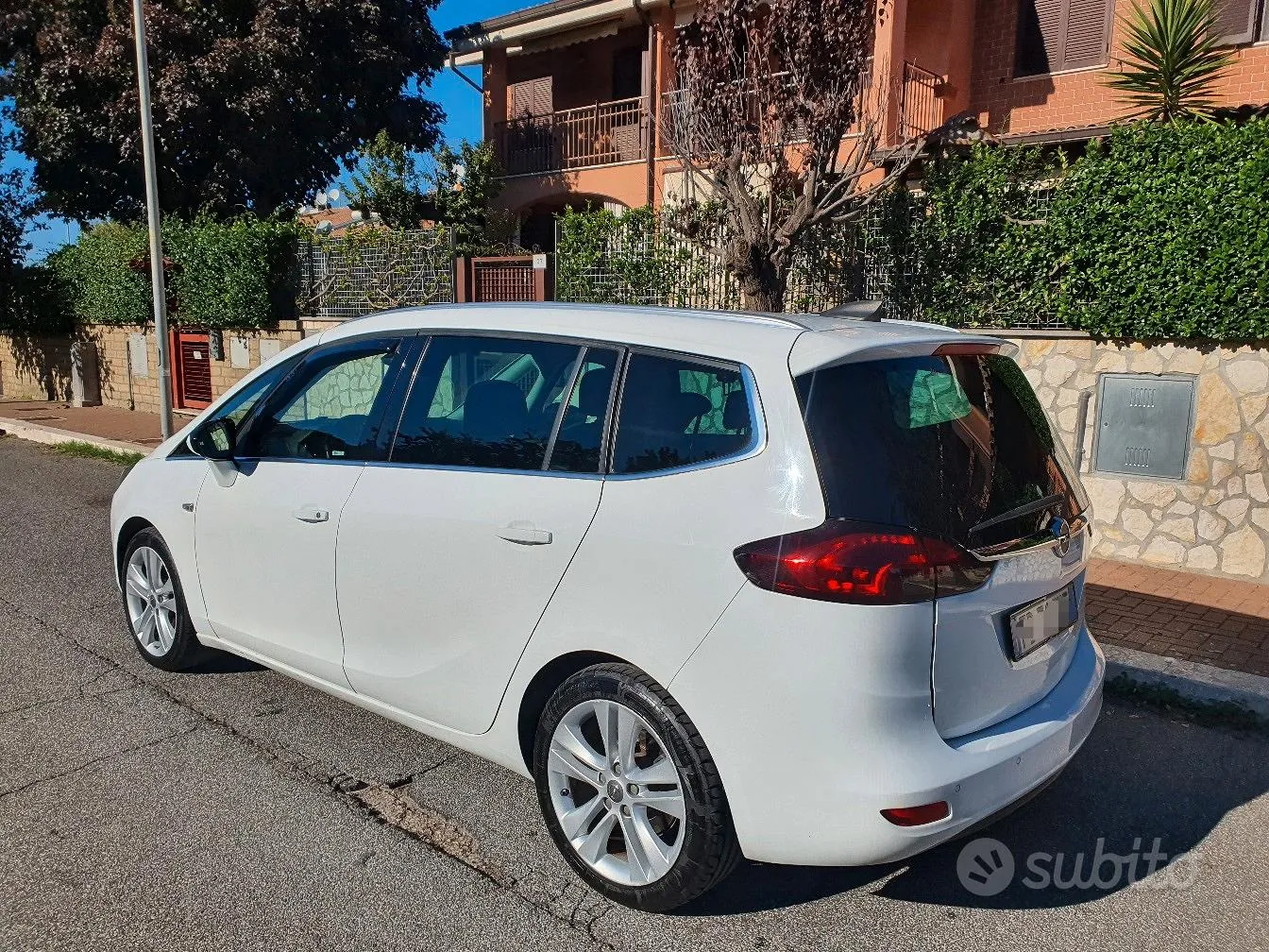 Opel Zafira 2015 photo 3