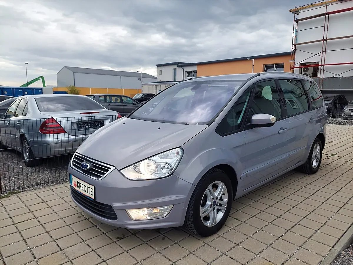 Ford Galaxy 2011 photo 3