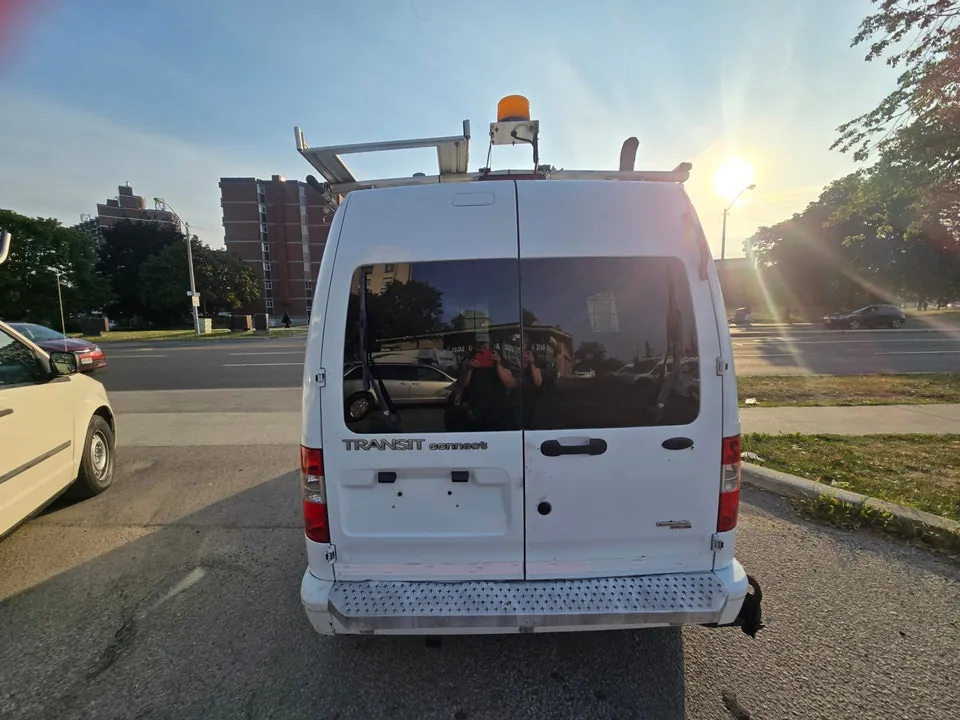 Ford Transit Connect 2011 photo 3