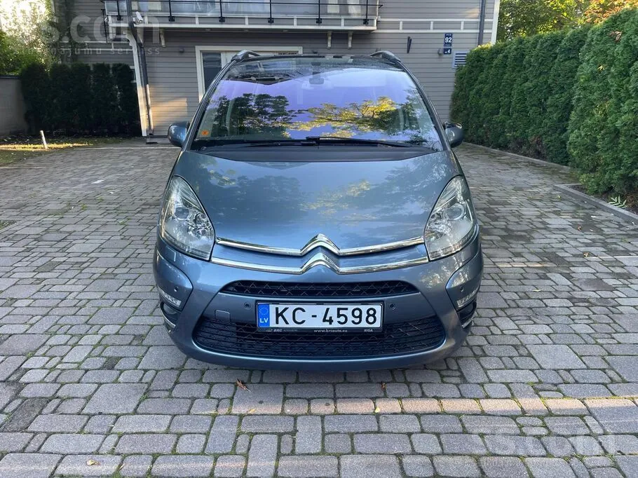 Citroen C4 Picasso 2011 photo 2