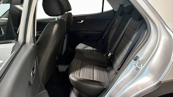 Kia Stonic 2025 photo 5