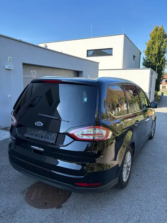 Ford Galaxy 2017 photo 3
