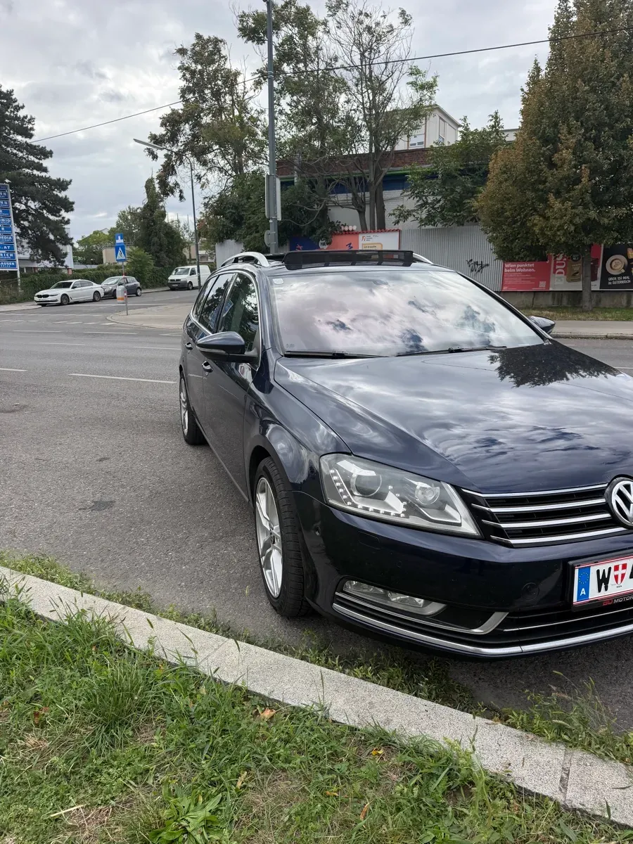 Volkswagen Passat 2011 photo 2
