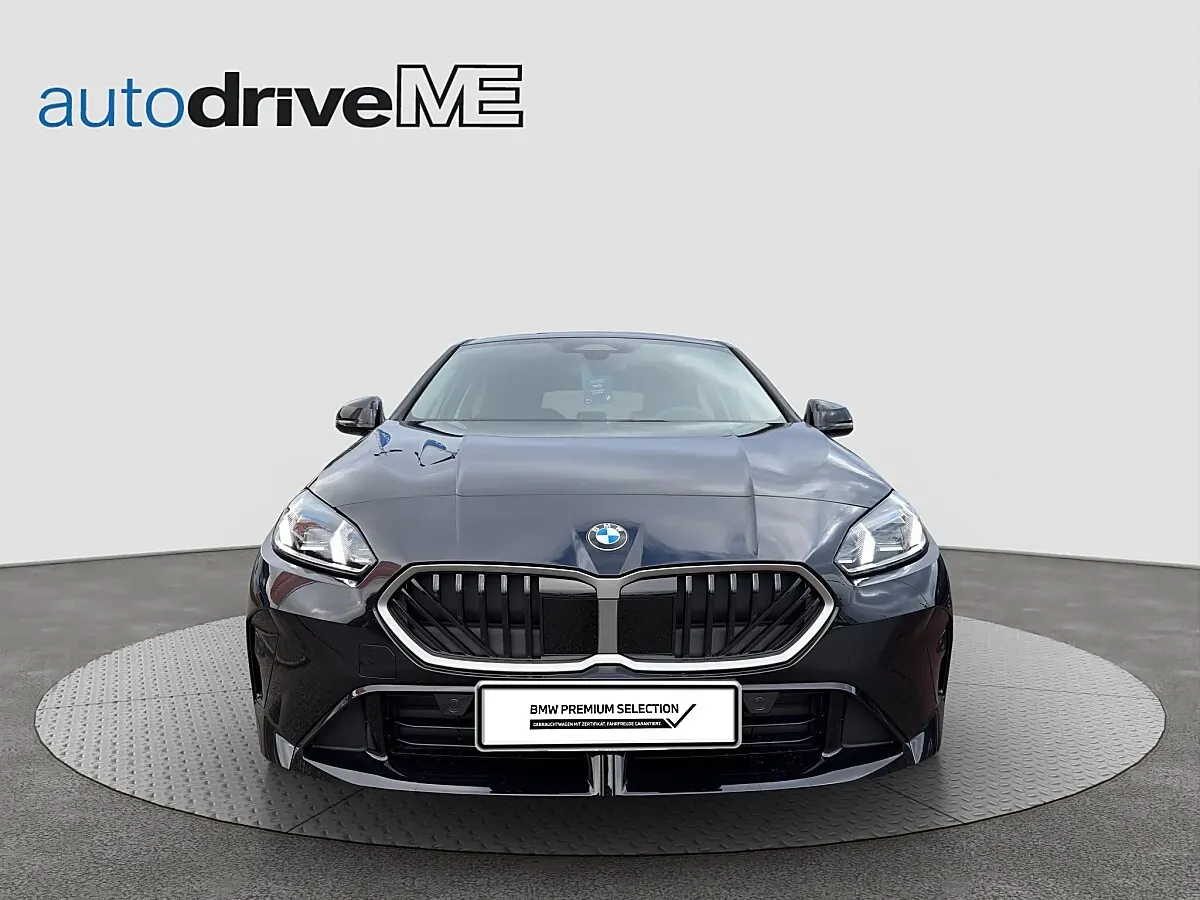 BMW 1 Series 2026 photo 3