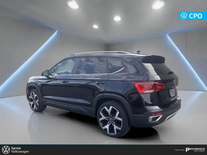 Volkswagen Taos 2023 photo 2