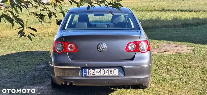 Volkswagen Passat 2008 photo 3