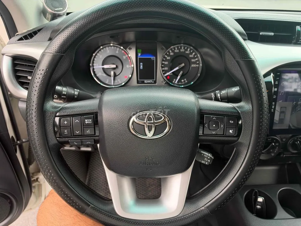 Toyota Hilux 2021 photo 4