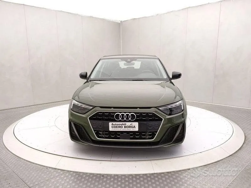 Audi A1 2025 photo 2