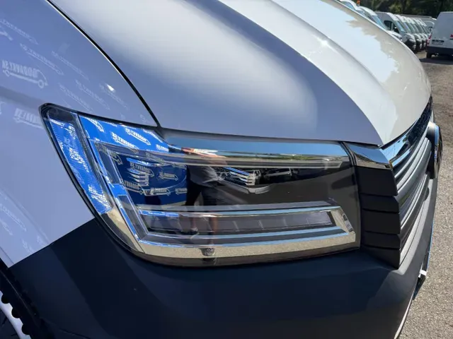 Volkswagen Crafter 2022 photo 3