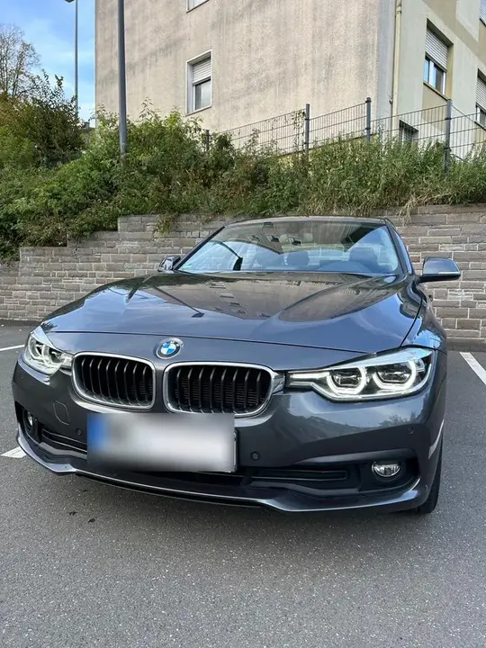 BMW F30