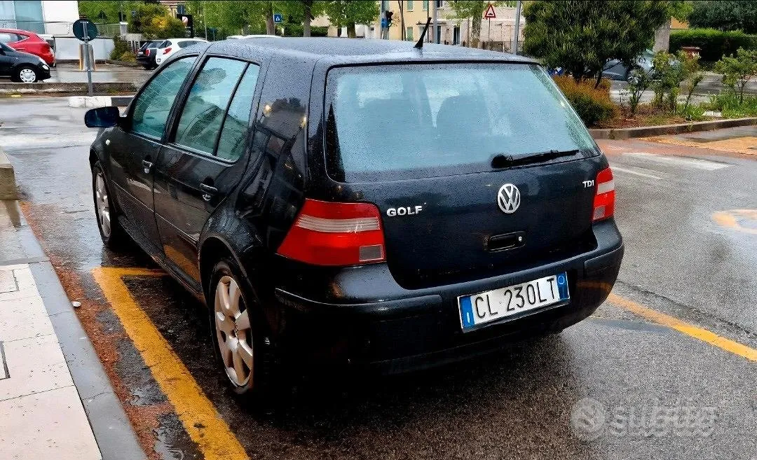 Volkswagen Golf 2004 photo 2