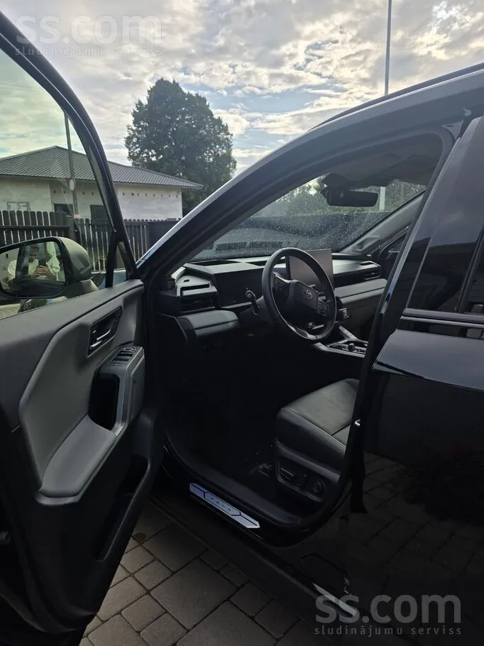 Toyota Rav4 2026 photo 3