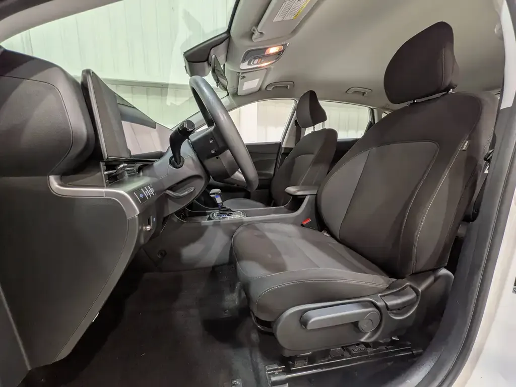 Hyundai Kona 2024 photo 2