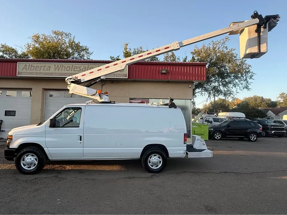 Ford E-350