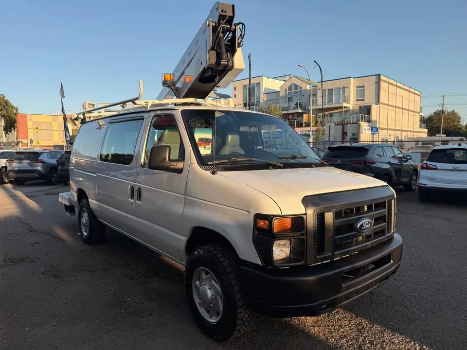 Ford E-350 2014 photo 5