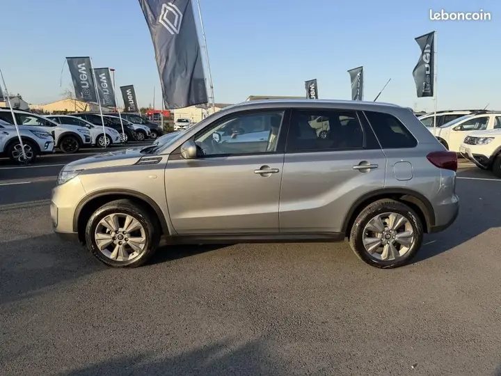Suzuki Vitara 2023 photo 4