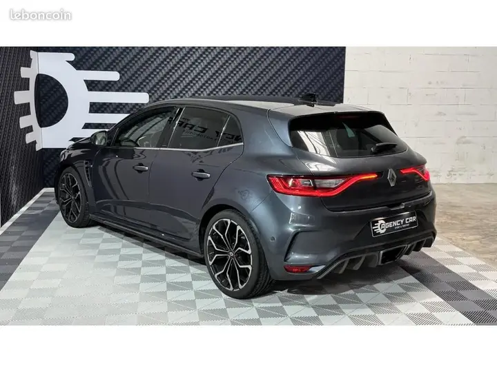 Renault Megane 2018 photo 4