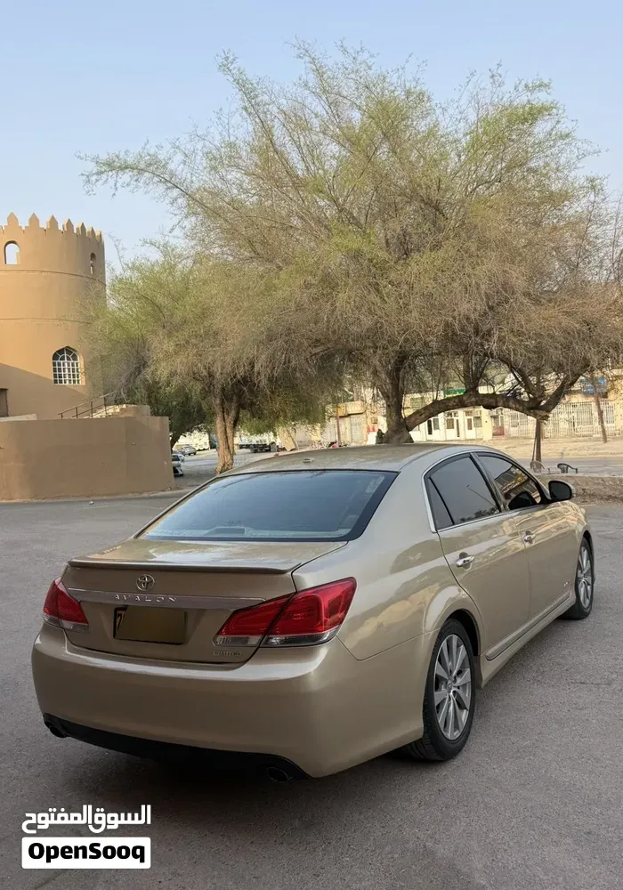 Toyota Avalon 2011 photo 3