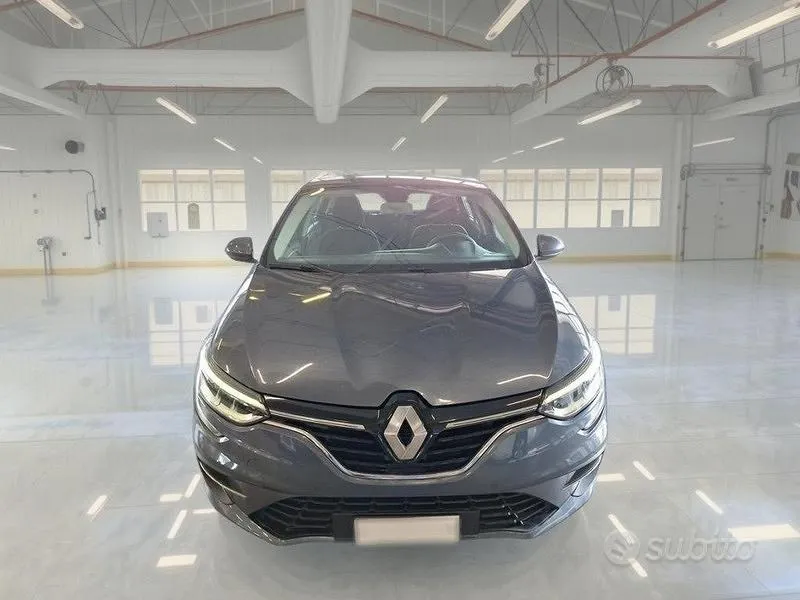 Renault Megane 2023 photo 2