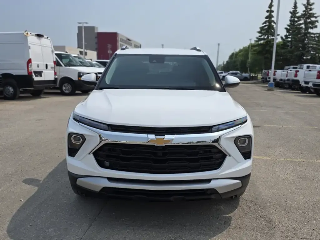 Chevrolet Trailblazer 2026 photo 2