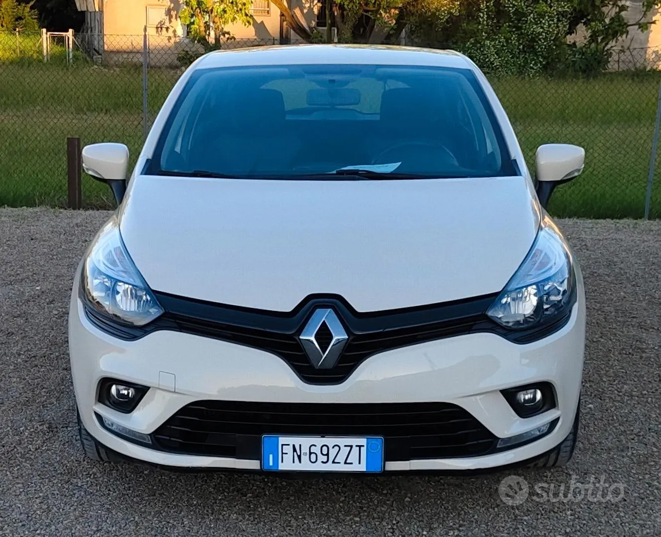 Renault Clio 2018 photo 2