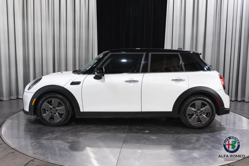 Mini Cooper 2024 photo 2