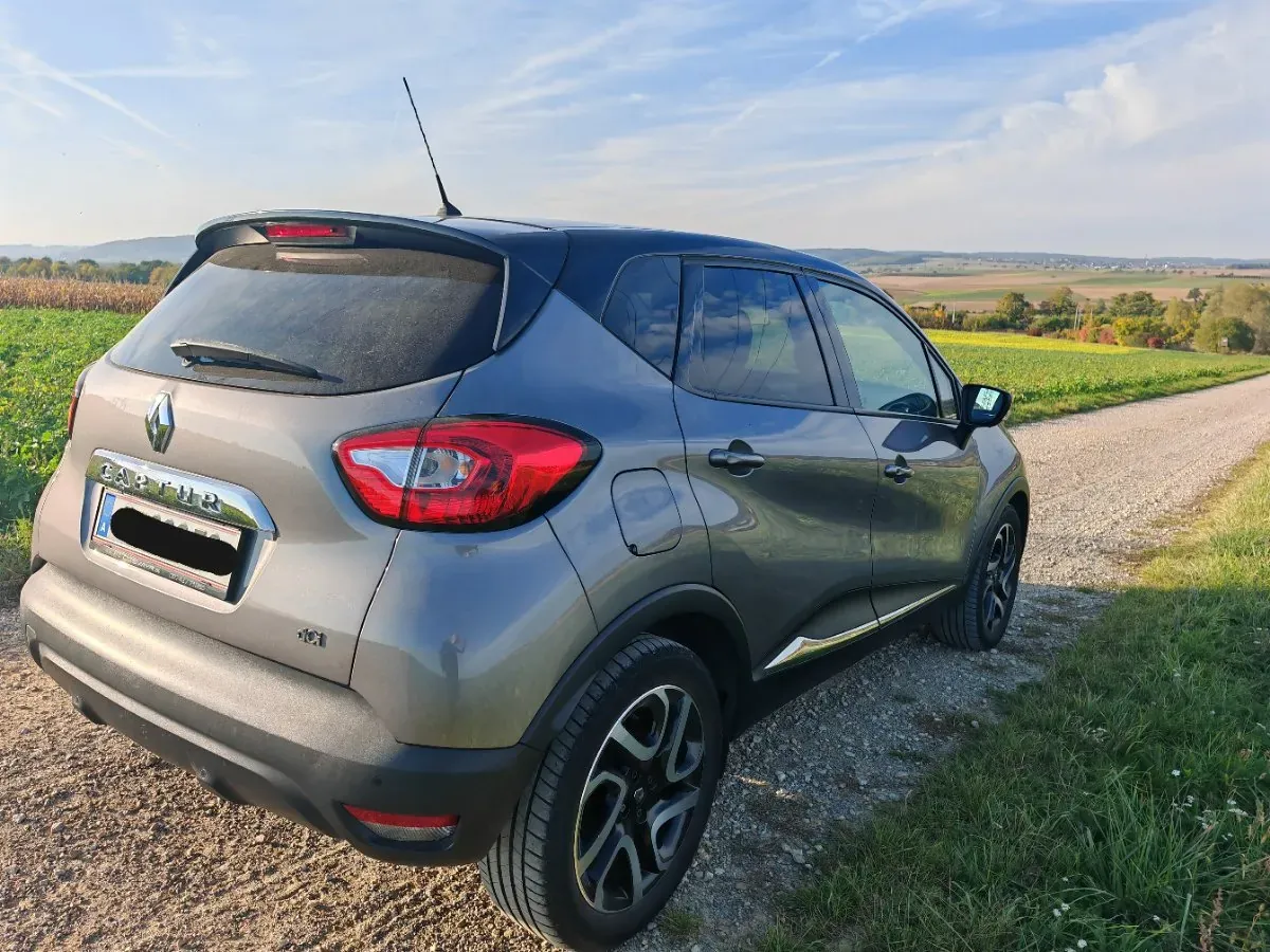 Renault Captur 2015 photo 2