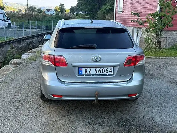 Toyota Avensis 2009 photo 5