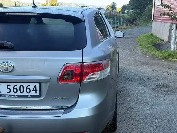 Toyota Avensis 2009 photo 3