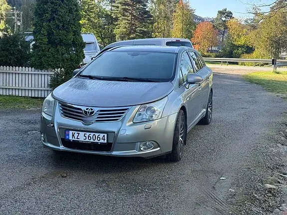 Toyota Avensis 2009 photo 2