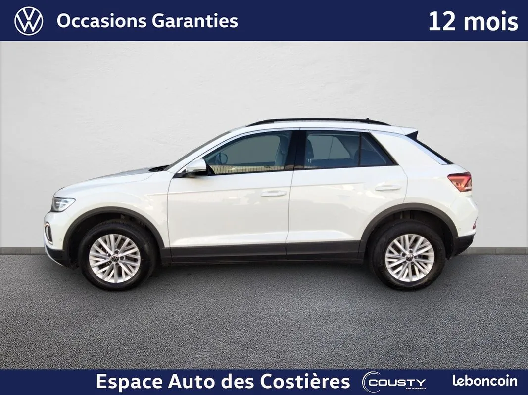 Volkswagen T-Roc 2023 photo 2