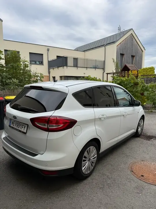 Ford C-Max 2015 photo 2