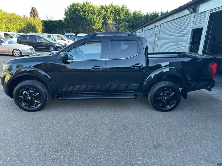 Nissan Navara 2021 photo 2