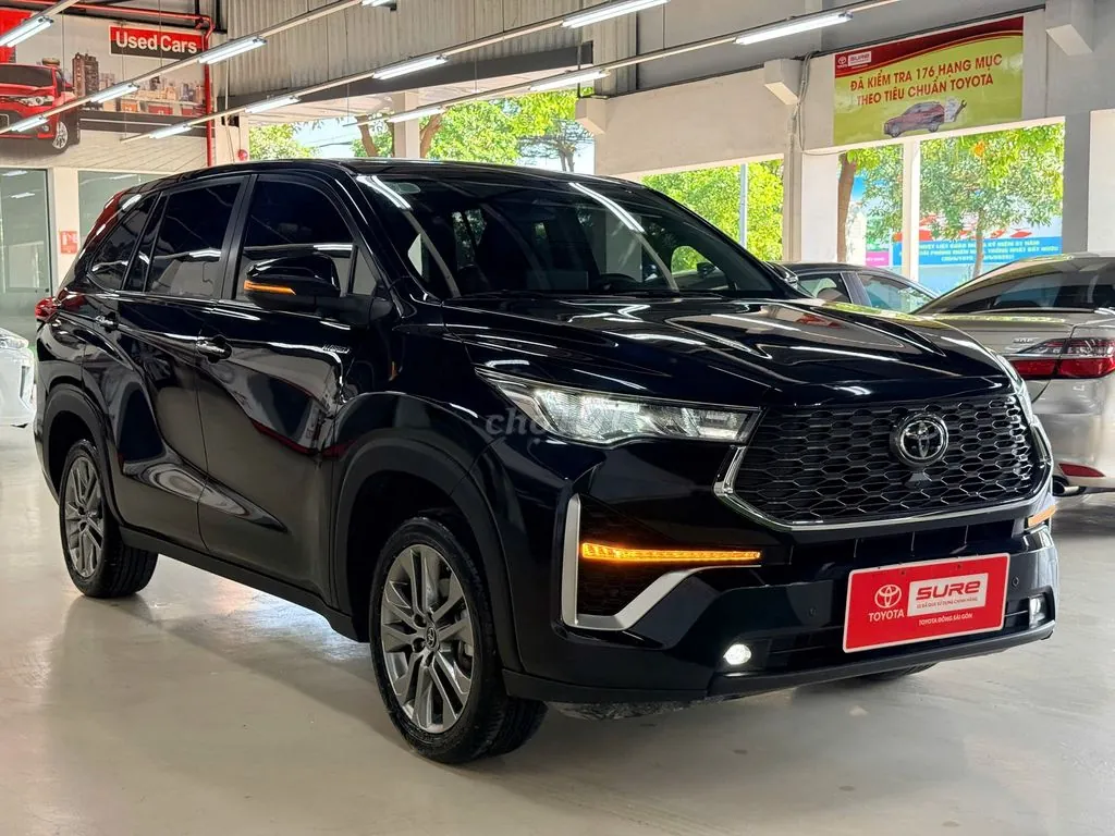 Toyota Innova Cross 2024 photo 2