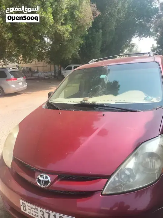 Toyota Sienna 2010 photo 3