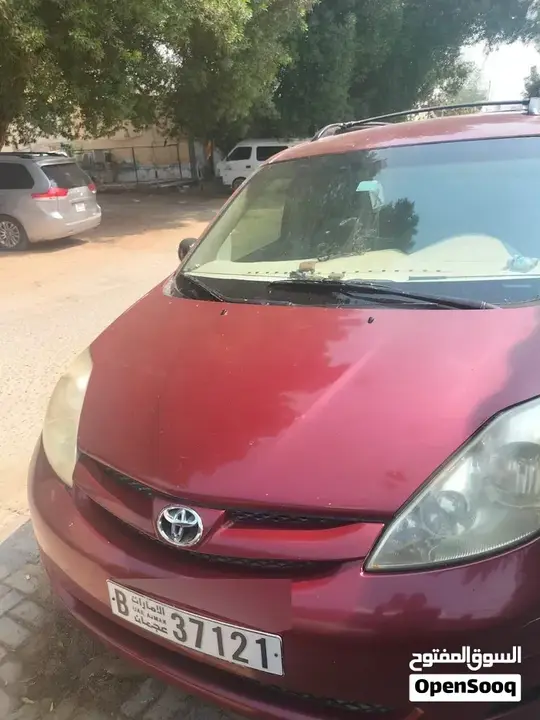 Toyota Sienna 2010 photo 4