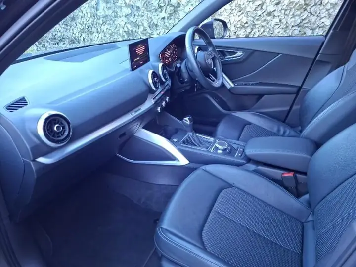 Audi Q2 2021 photo 5