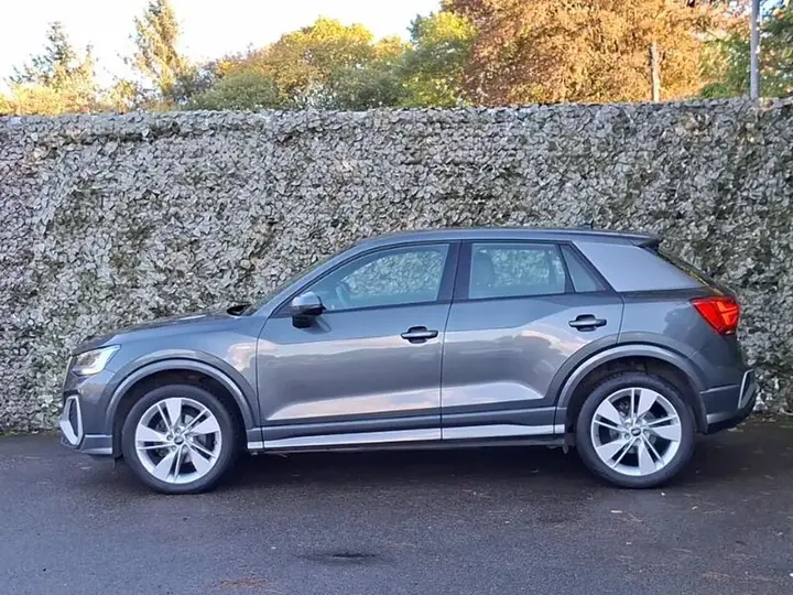 Audi Q2 2021 photo 4