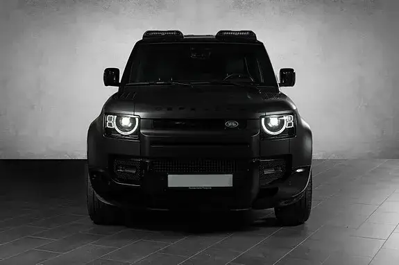 Land Rover Defender 110 2025 photo 2